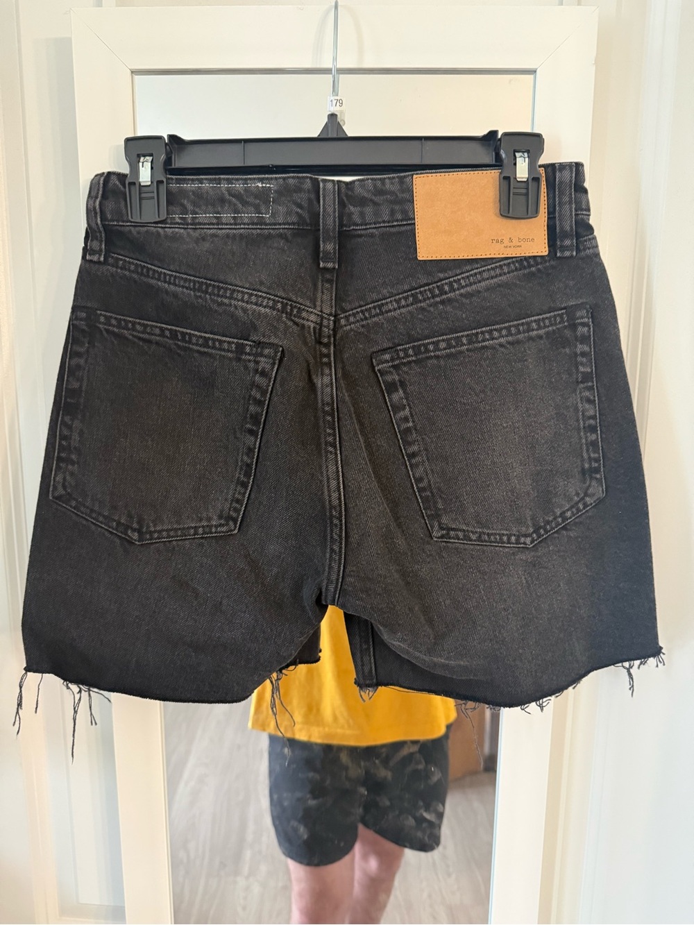 Rag & Bone Maya High Rise Midi Denim Shorts Size 25 Black Raw Hem - Picture 4 of 7